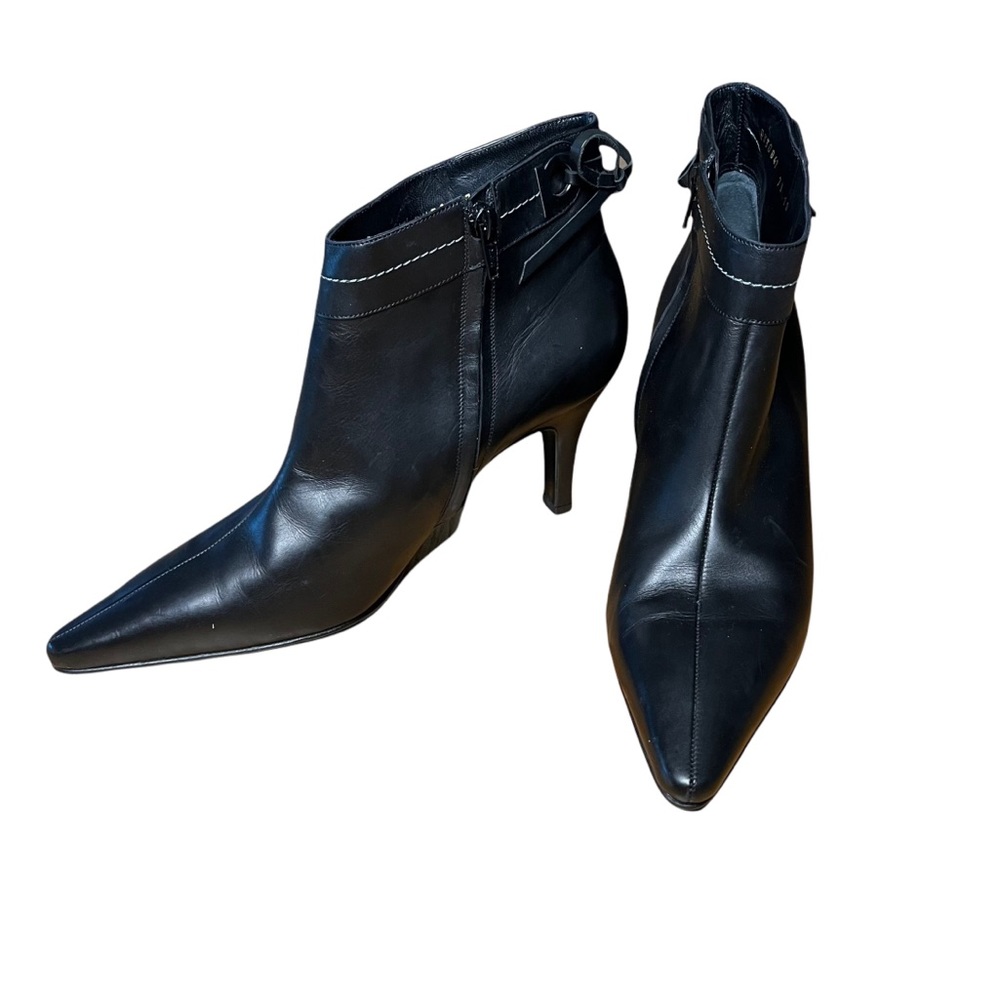 Flawless Salvatore Ferragamo Boots Black Leather Pointy Toe Logo Ankle Boots